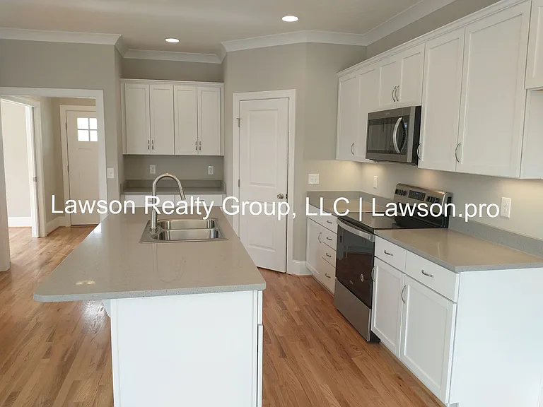 3602 Colonial Green Cir SW — Photo 10