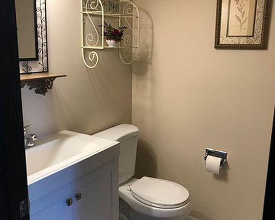 5th image of 4552 Whitney Dr