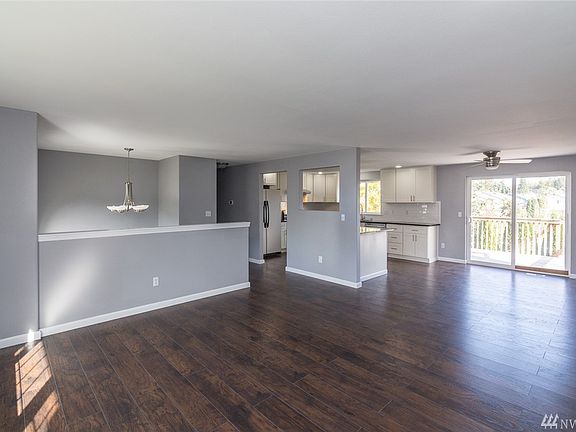 5th image of 9925 141st St E