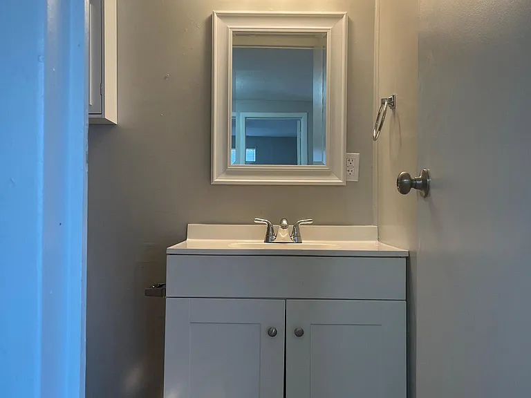 710 E Avenue G #5 — Photo 6