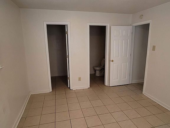 4th image of 7718 Dorsett Dr
