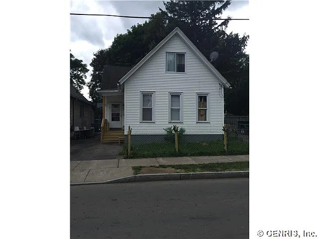 89 Radio St photo 1