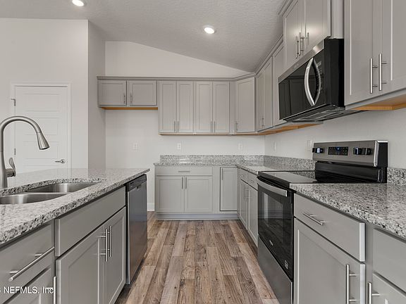 4th image of 3386 MEADOW RIDGE Place