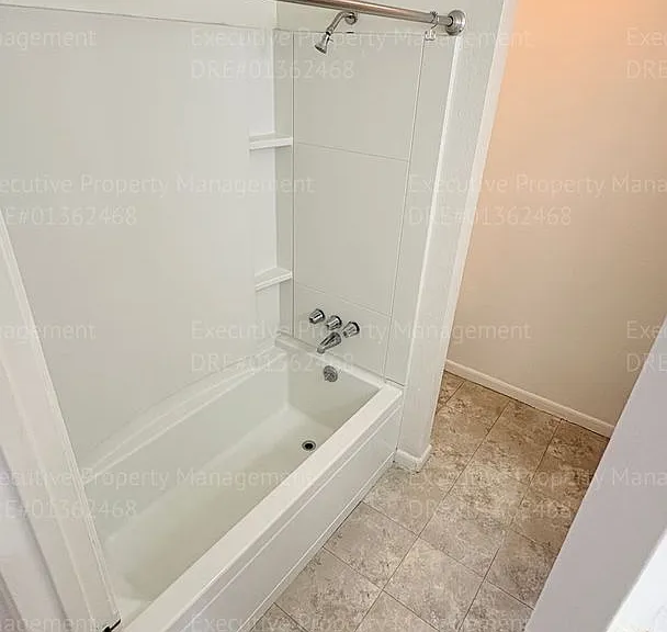 2425 Westholme Blvd — Photo 21