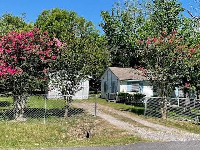 1st image of 4411 Avenue L