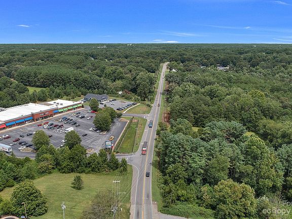 5th image of 2393 W State Highway 10
