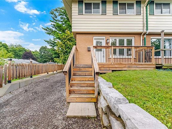 3rd image of 188 Edward St