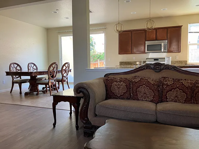 322 W Santa Clara Dr — Photo 5