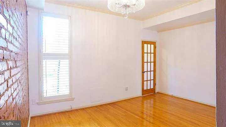 1209 E St NE — Photo 13