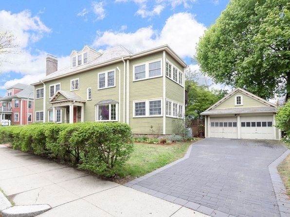 33 Halifax St #2, Jamaica Plain, MA 02130