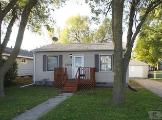 1204 Bank St, Webster City, IA 50595