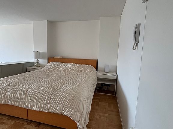 5th image of 175 W 12th St APT 15M