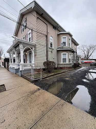 23 Brown St Photo 1