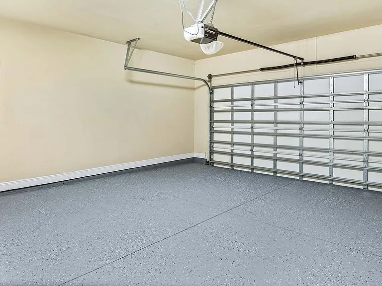 106 Dominica Ct — Photo 25