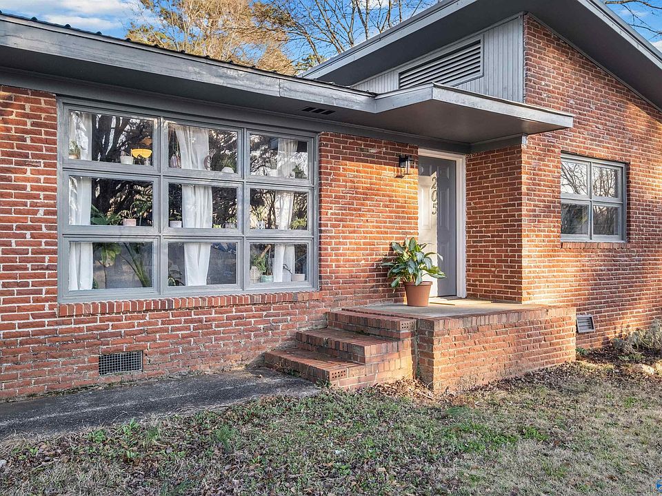 1st image of 205 Maumee Blvd