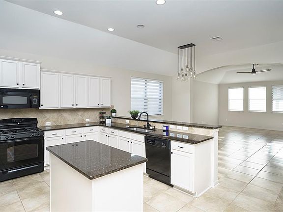4th image of 2124 Granite Hill Dr