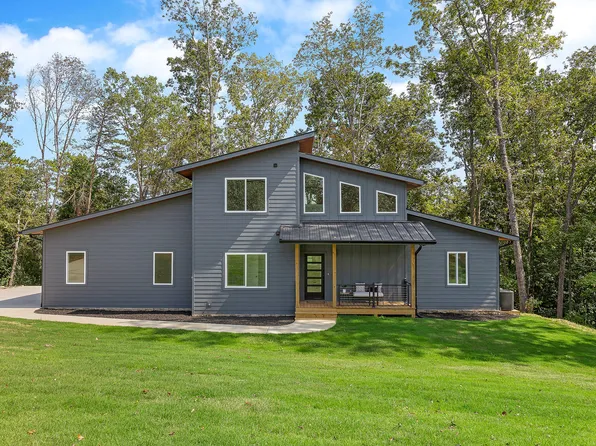 8510 Snow Hill Rd, Ooltewah, TN 37363