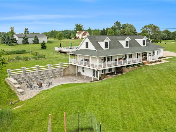 9575 52nd St SE, Alto, MI 49302