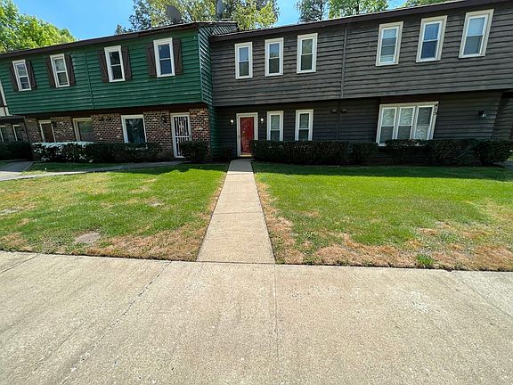 2nd image of 413 Hickorywood Cir
