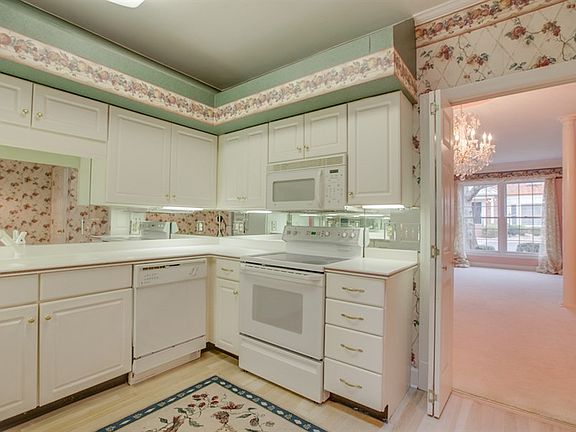 5th image of 1432 Auxbury Pl