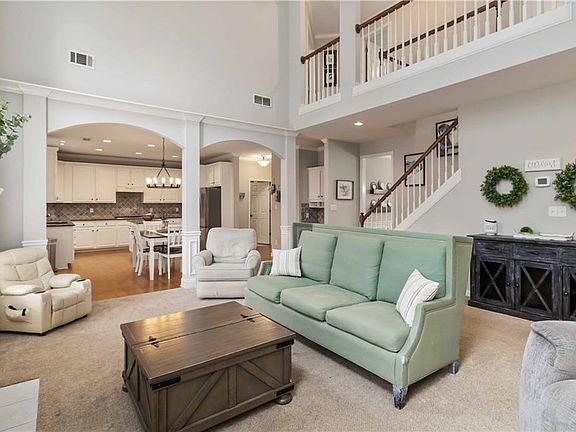 2nd image of 645 Summerwind Way