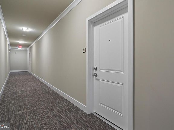 5th image of 23688 Bolton Cres #204