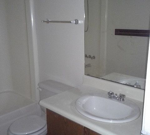 2nd image of 108 Montague Dr #108
