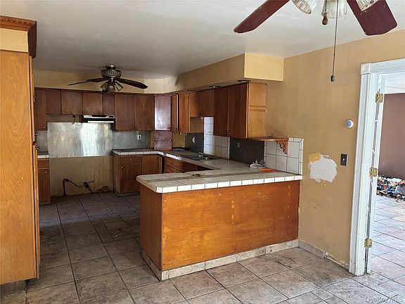 2nd image of 83 Smith Road