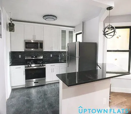 Rented by Uptown Flats LLC | media 10