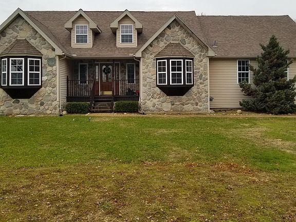 3rd image of 11918 Greenbriar Dr