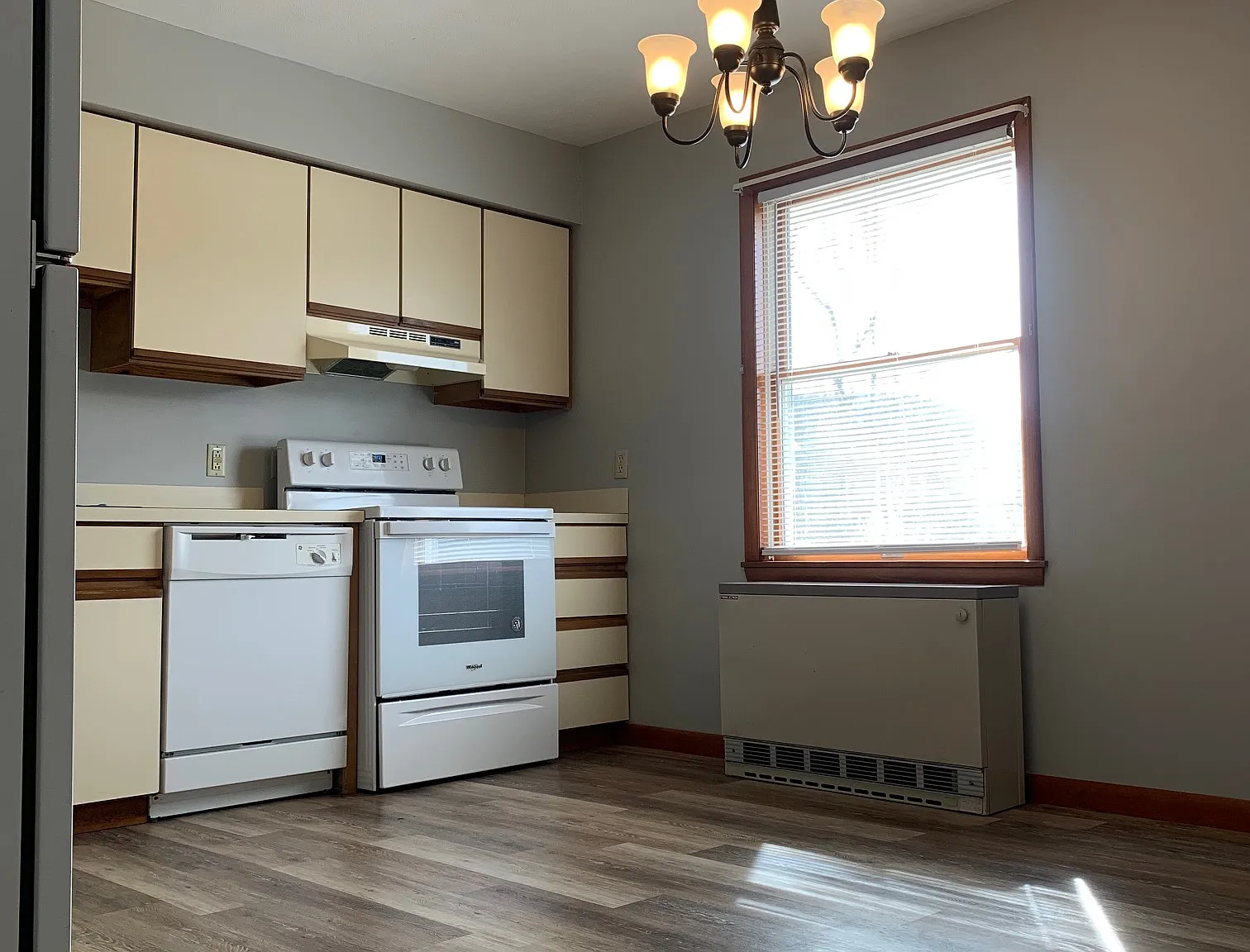2 bed, 825 sqft, $1,000 — Photo 4