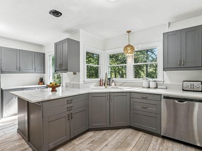 200 Jersey Ave N, Golden Valley, MN, 55427