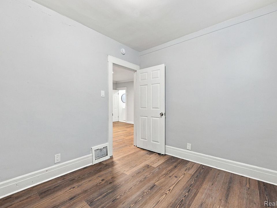 4603 Central St, photo 14