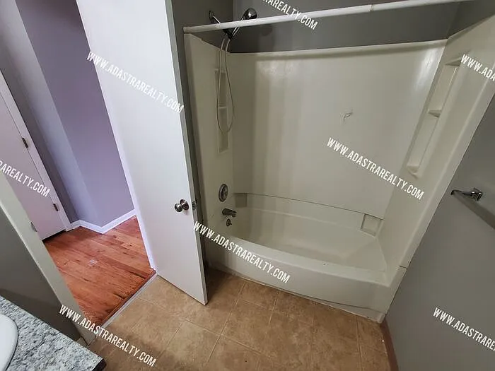 1716 E Cedar St #3 — Photo 13