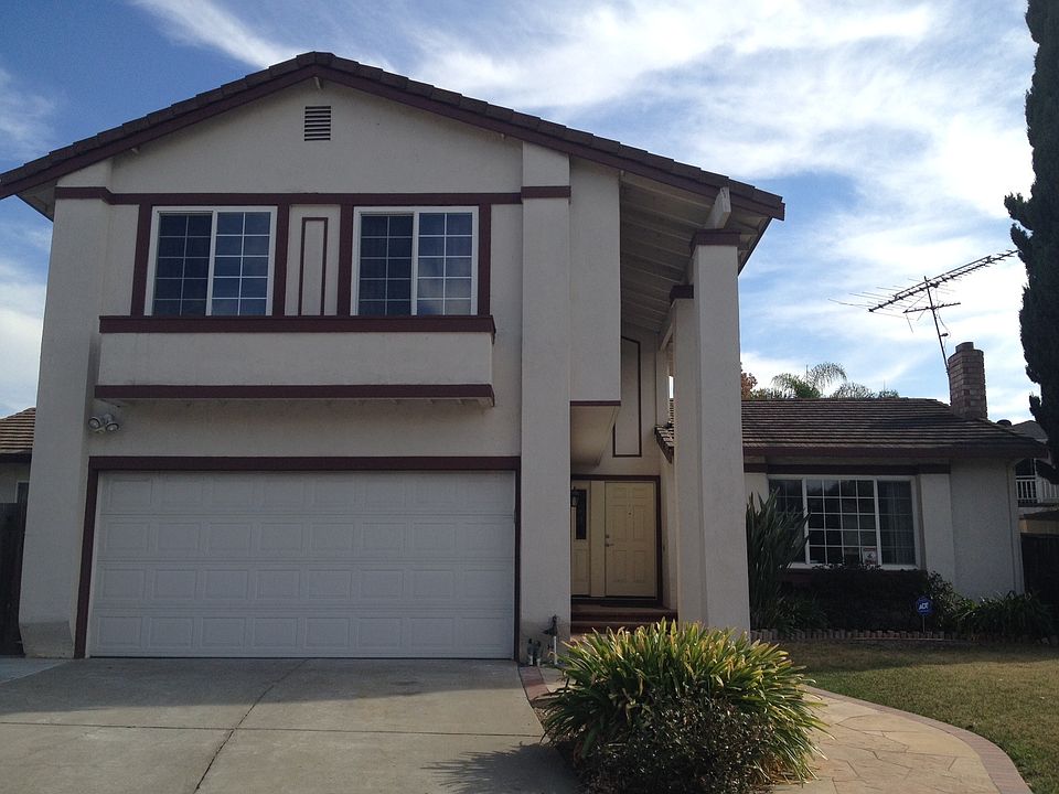 1st image of 2932 Queens Estates Ct