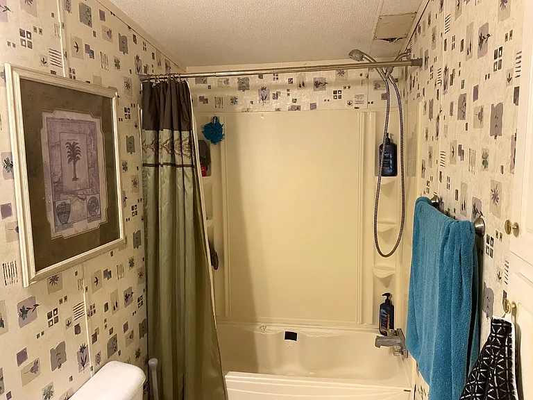 1222 Faye St — Photo 6