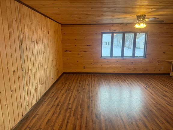 4th image of 657 Maine Ave #4