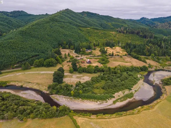 51372 Old Broadbent Rd, Myrtle Point, OR 97458