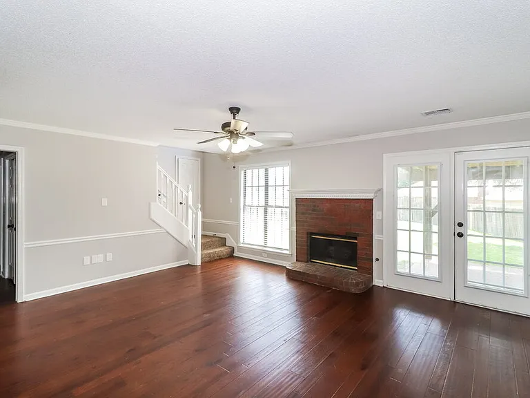 4365 Barrymor Dr — Photo 6