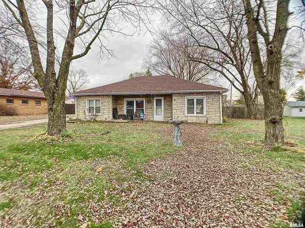 606 40th St, East Moline, IL 61244