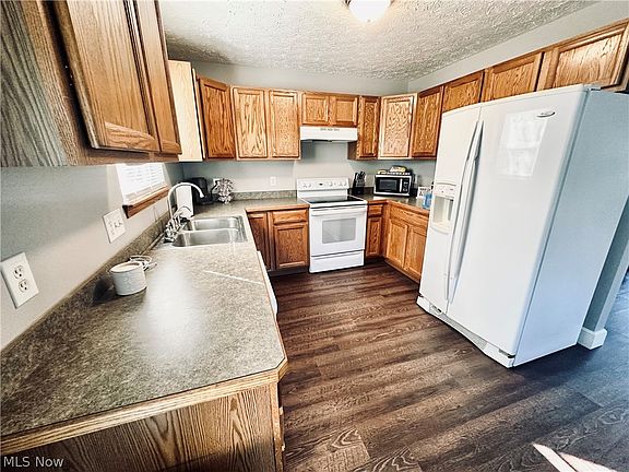 5th image of 3200 Foxford Ct