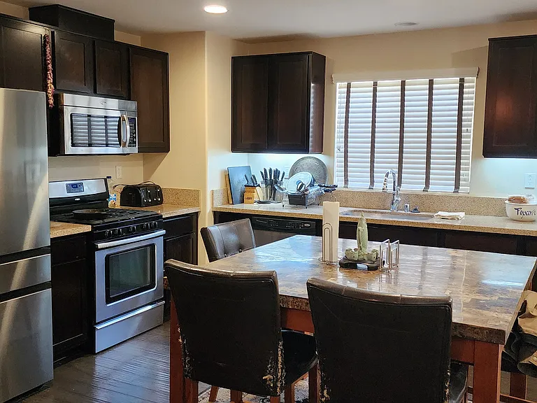 34129 Hillside Dr — Photo 5