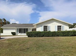 10270 Dogwood Ave, Palm Beach Gardens, FL 33410