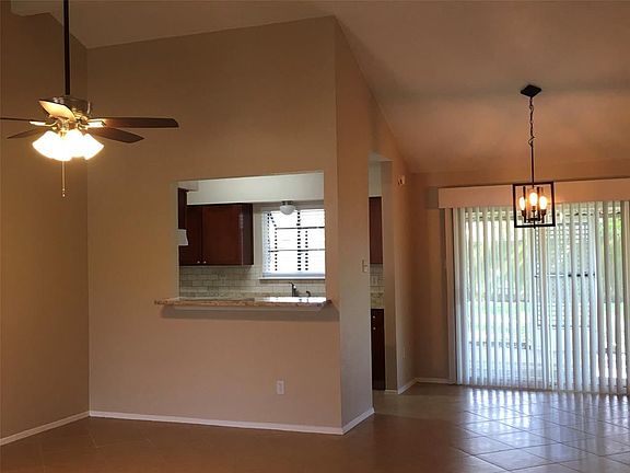 2nd image of 1015 E Belgravia Dr