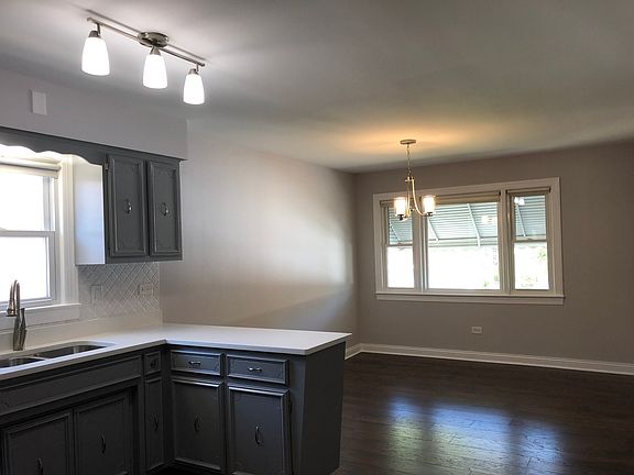 3rd image of 649 Exchange Ave