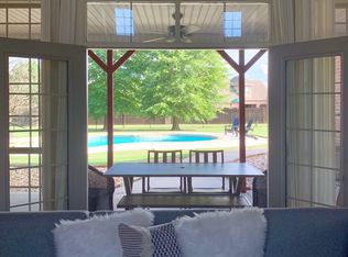 10900 Hearthstone Ln, Bentonville, AR 72712