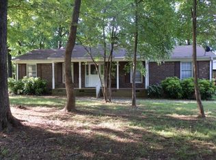 941 Dogwood Ln, Graham, NC 27253