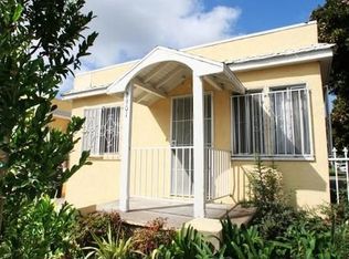 2901 S Palm Grove Ave, Los Angeles, CA 90016