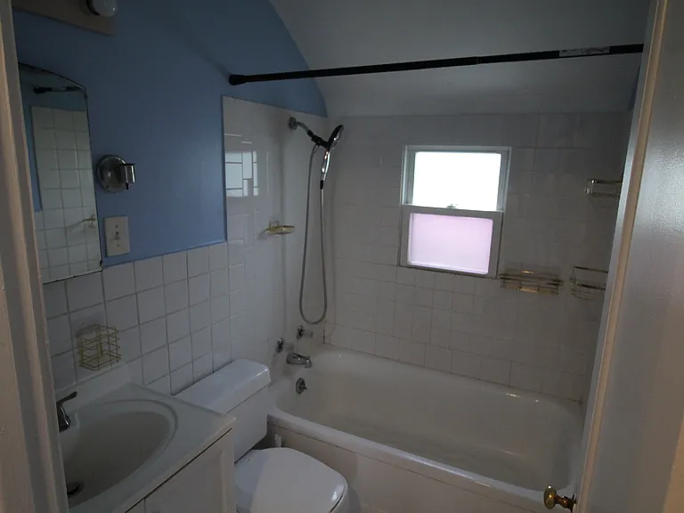 205 Mayville Ave — Photo 7