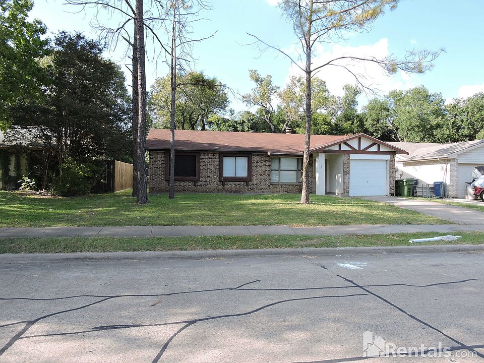 1st image of 1525 Nueces Dr